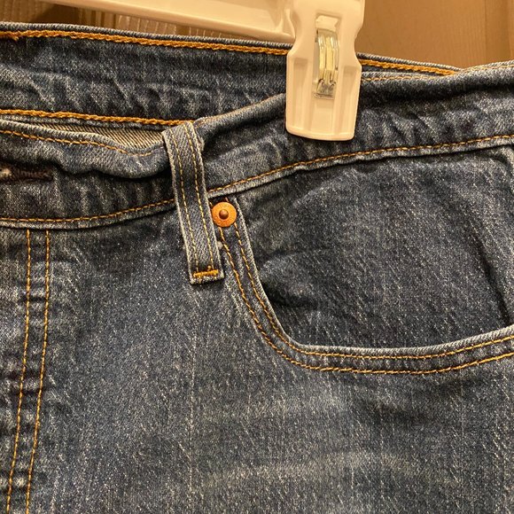 Levi's 501 Tapered Cropped Button-Fly Blue Jeans - Picture 7 of 12